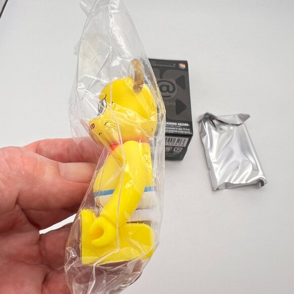 Bearbrick Series 48 Dress Up PEANUT Artist Medicom Be@rbrick 100% Figure - Picture 7 of 8